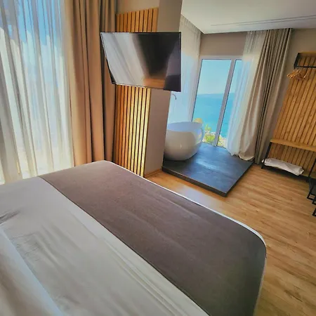 Apollon (adults Only) 4*